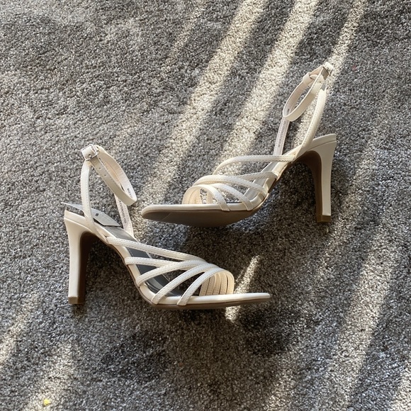 Summer Heels - Picture 3 of 6